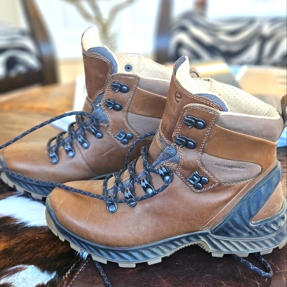 Womens Hiking boots